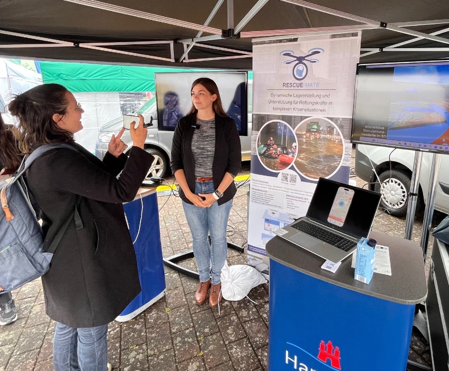 Live-Demonstration am Stand